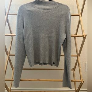 Semi Crop Long Sleeve